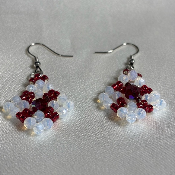 Hand crafted dangle pierced earrings red white Czech beads ruby red seed beads. - Picture 4 of 4